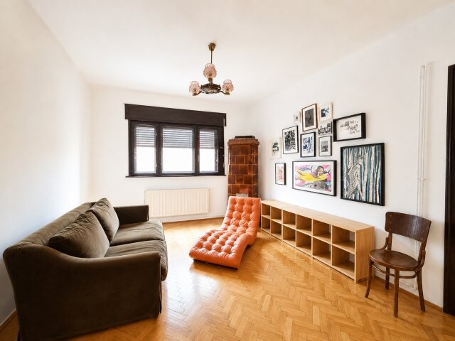 Piata Alba Iulia, Apartament 4 camere,100mp utili,parter de vila,