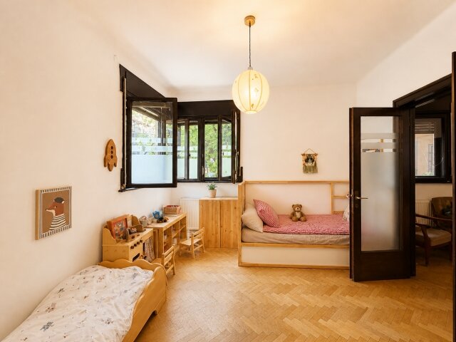 Piata Alba Iulia, Apartament 4 camere,100mp utili,parter de vila,