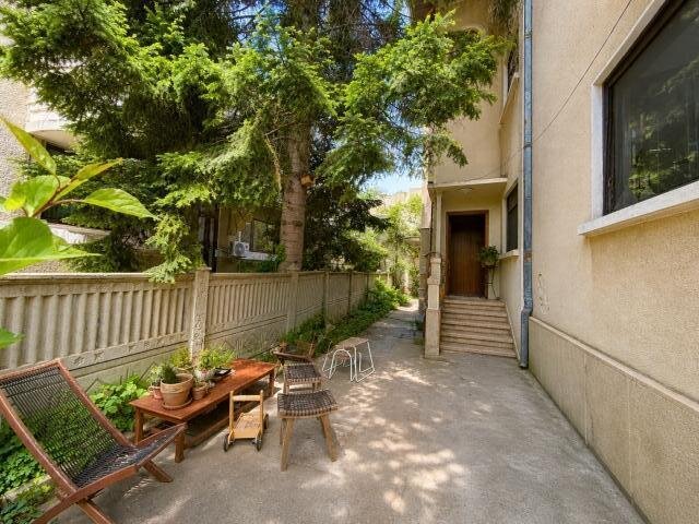 Piata Alba Iulia, Apartament 4 camere,100mp utili,parter de vila,